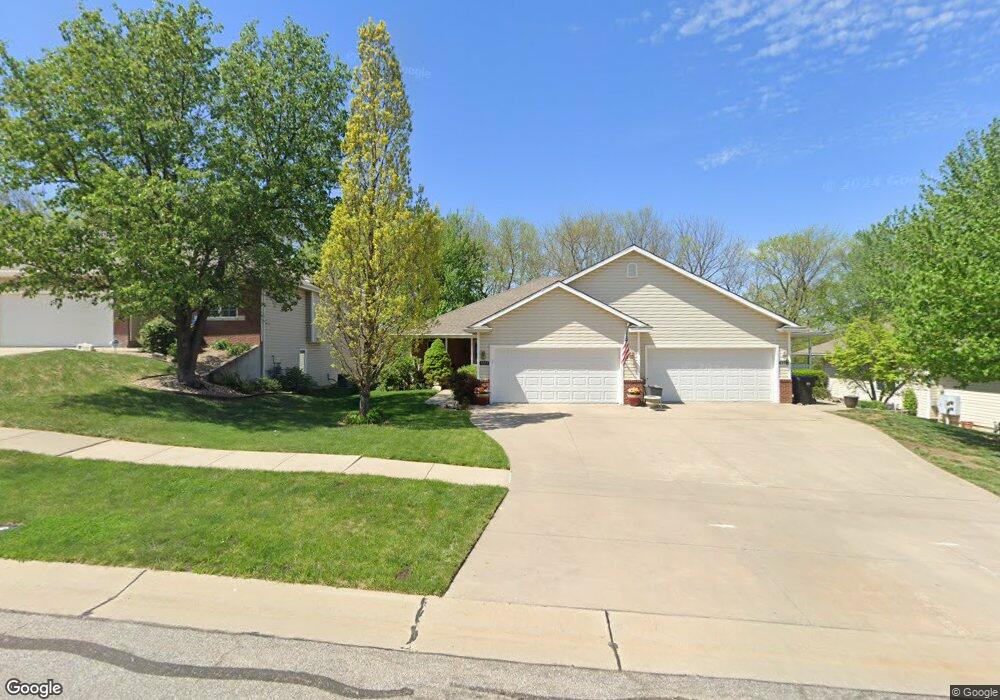 1109 SW Red Oaks Place, Topeka, KS 66615 - photo 1