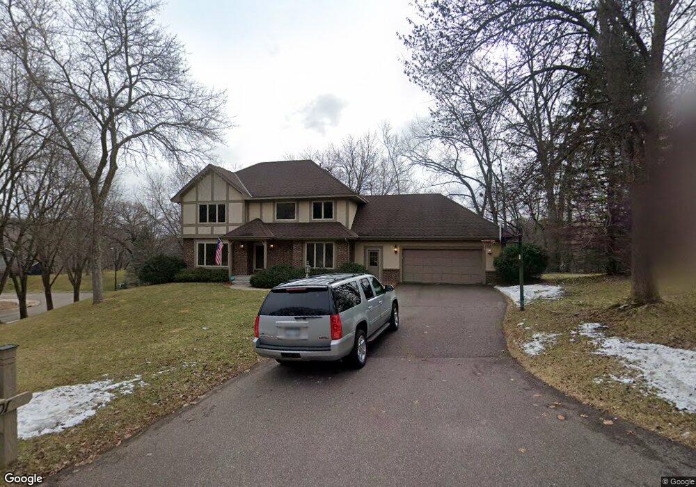 18401 Highpath Ln, Minnetonka, MN 55345 - photo 1