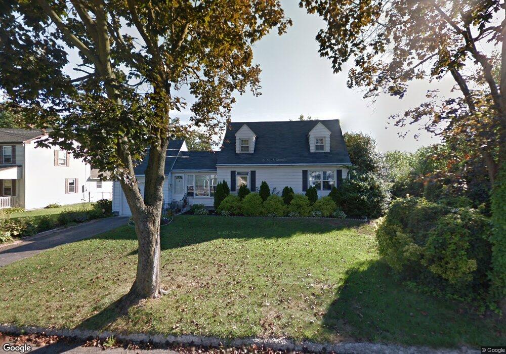 310 Peachtree Ln, Delanco, NJ 08075 - photo 1