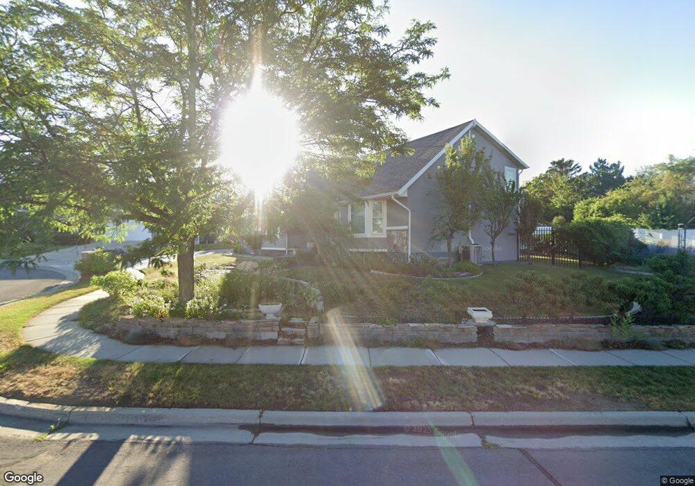 7927 12 Pines Dr, Sandy, UT 84094 - photo 1