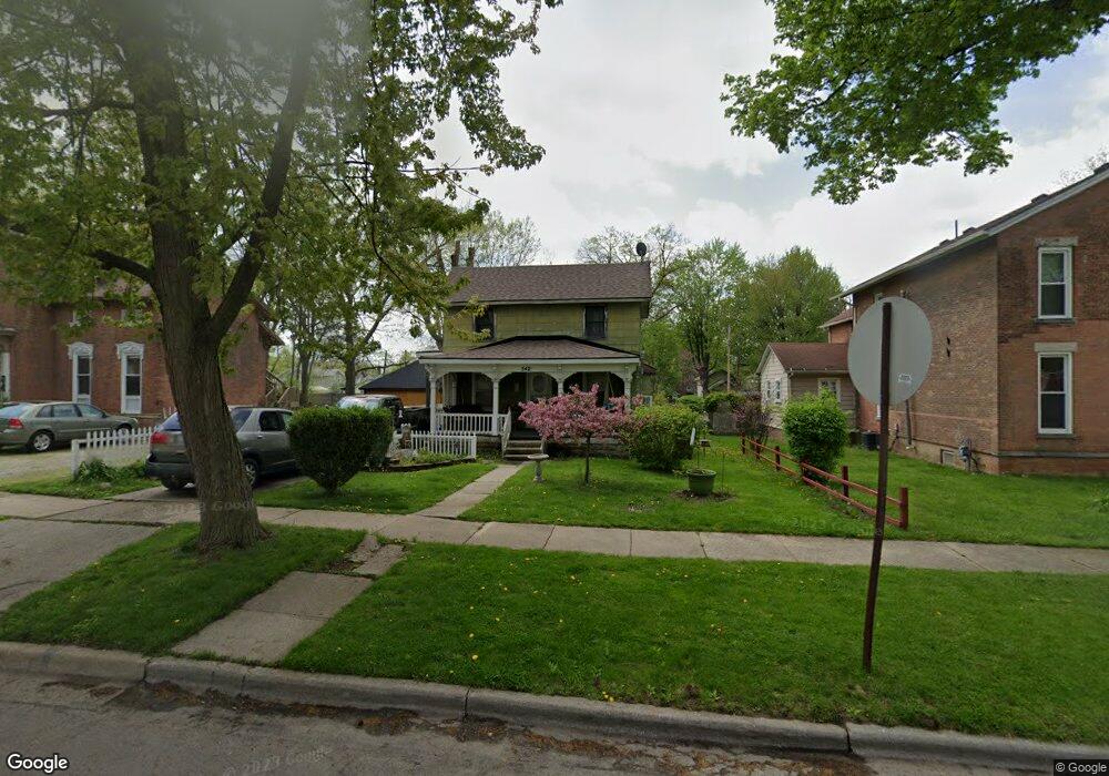 542 Dennis St, Adrian, MI 49221 - photo 1