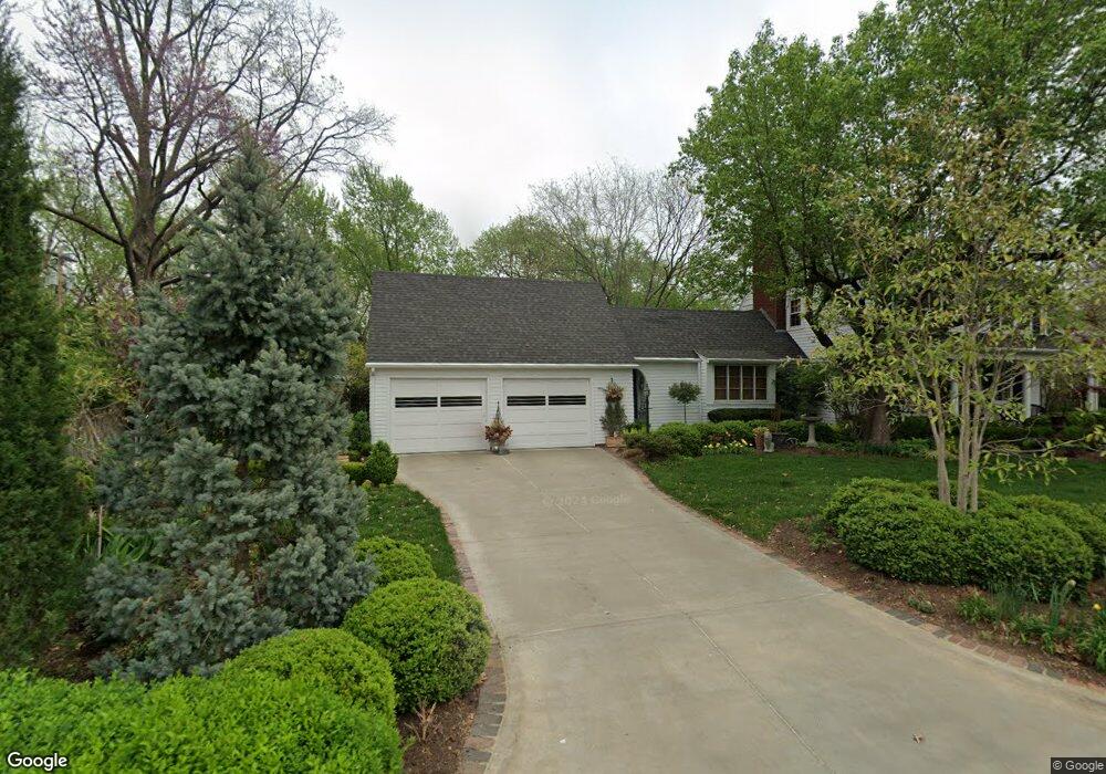 824 SW Anderson Terrace, Topeka, KS 66606 - photo 1