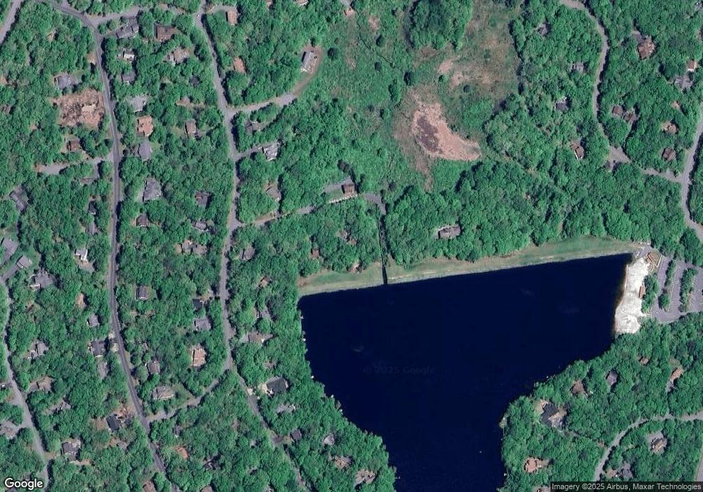 804 Elm Ct, Hawley, PA 18428 - photo 1