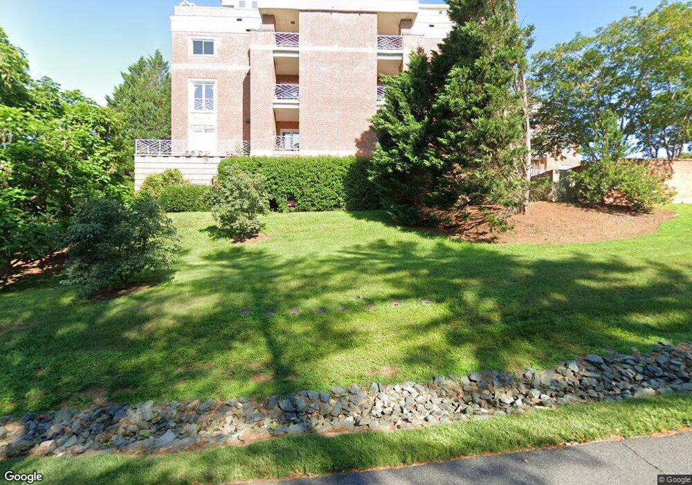 635 Worthington Dr, Charlottesville, VA 22903 - photo 1