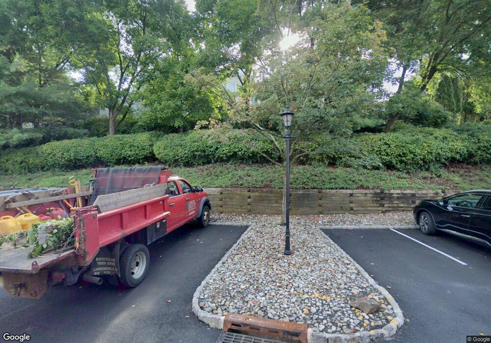 56 Academy Ct, Bedminster, NJ 07921 - photo 1