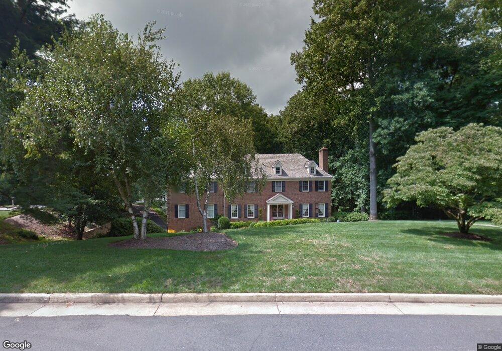 1020 Duchess Dr, McLean, VA 22102 - photo 1