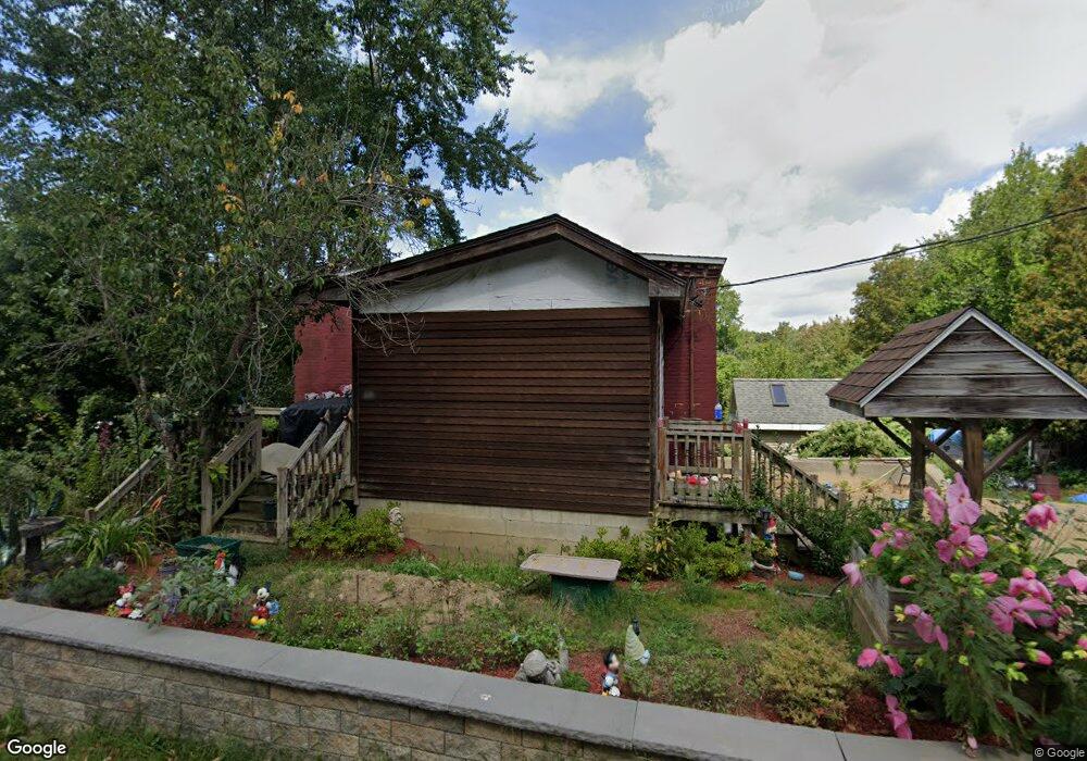 105 Howe St, East Brookfield, MA 01515 - photo 1