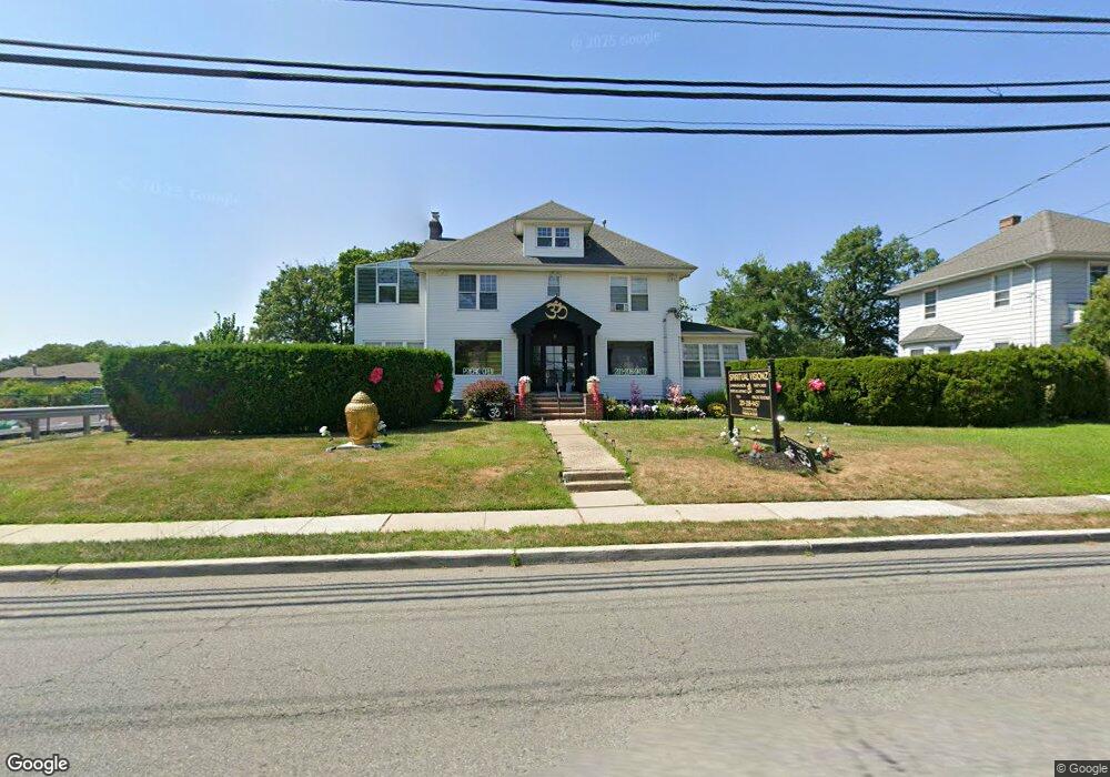 31 Sylvan Ave, Englewood Cliffs, NJ 07632 - photo 1