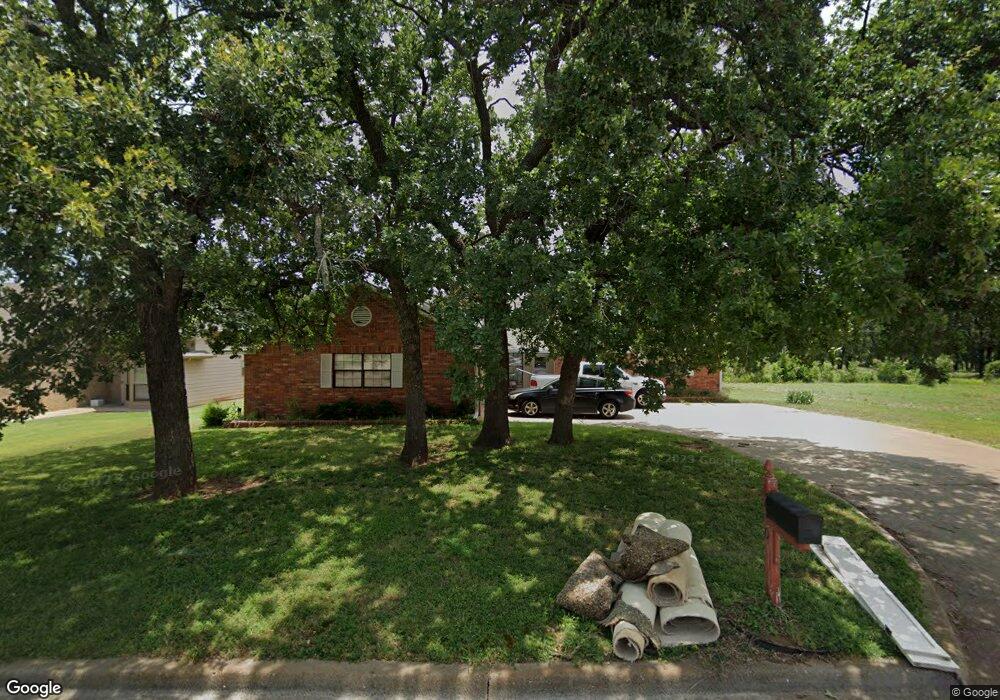 1410 Twisted Oaks Dr, Duncan, OK 73533 - photo 1