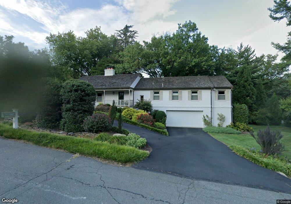 8300 Riding Ridge Place, McLean, VA 22102 - photo 1