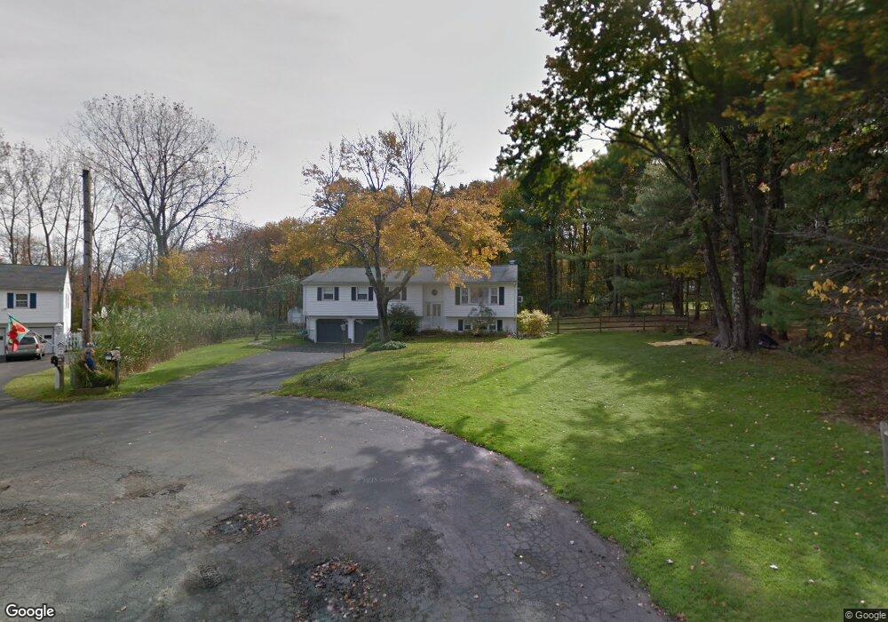 5 Daniels Dr, Danbury, CT 06811 - photo 1