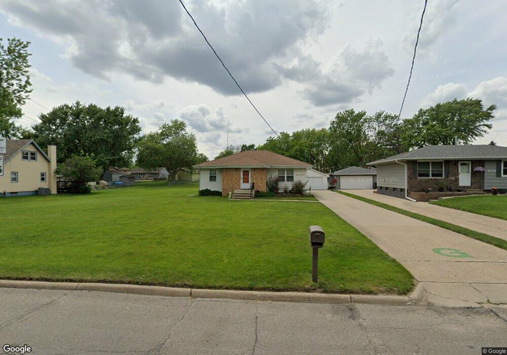 4136 E 25th St, Des Moines, IA 50317 - photo 1