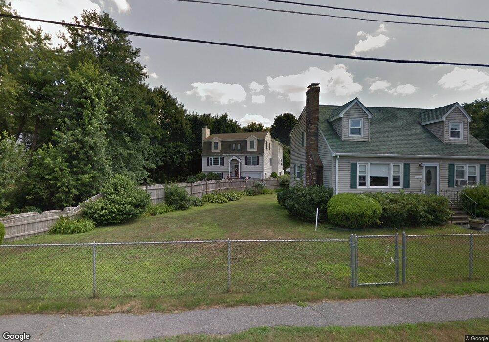 2r David Cir, Woburn, MA 01801 - photo 1