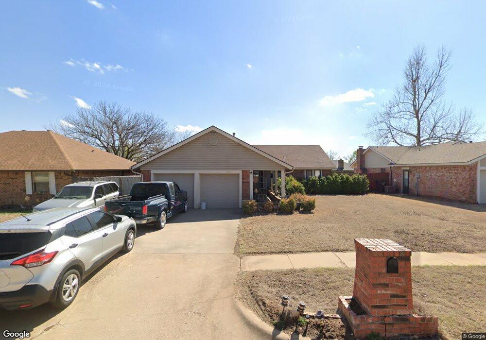 1424 NE 3rd St, Moore, OK 73160 - photo 1