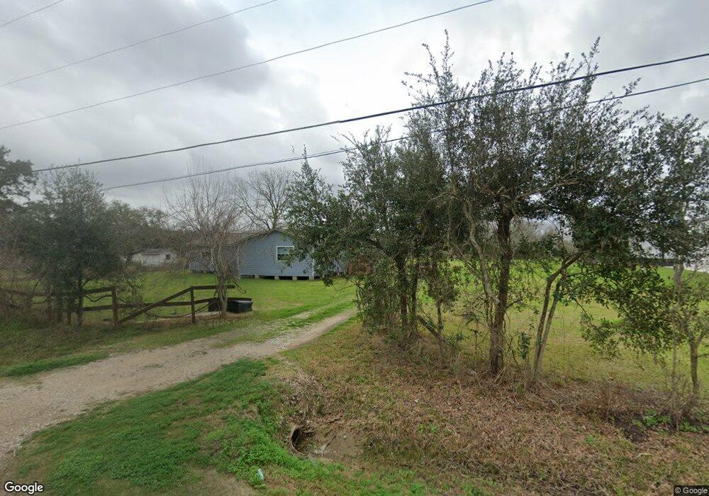 1019 County Road 695, Alvin, TX 77511 - photo 1