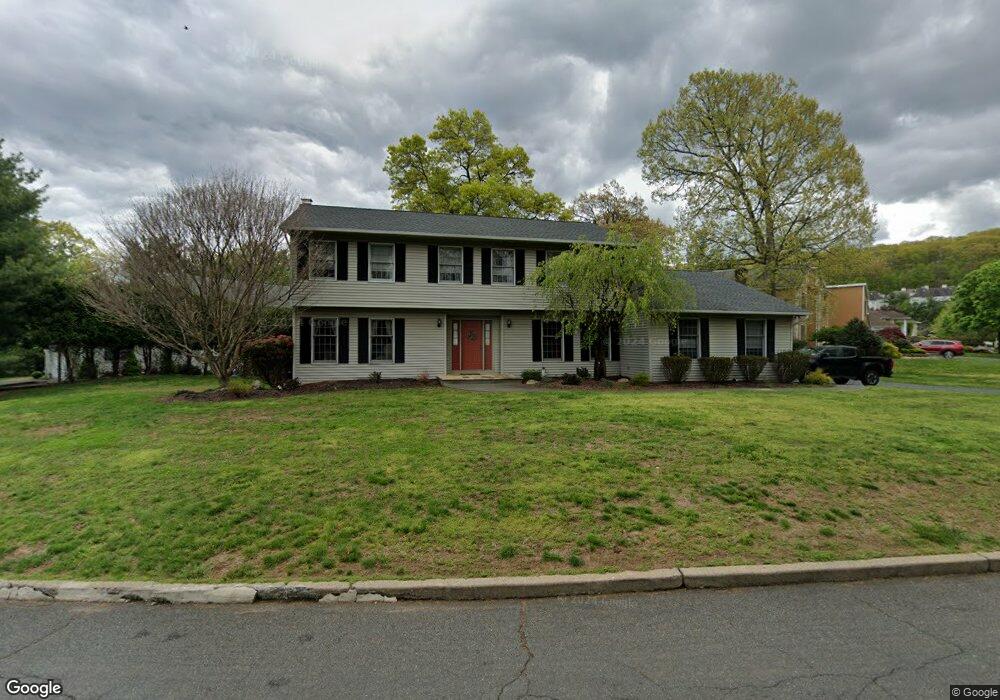 5 Lea Ct, Garnerville, NY 10923 - photo 1