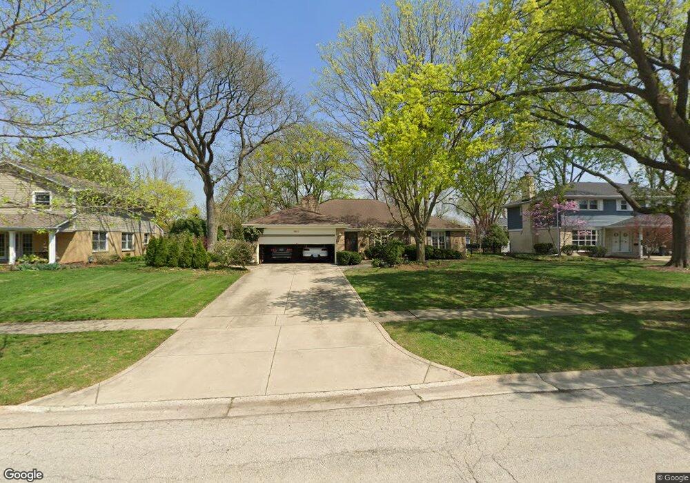 1607 Whittier Ln, Wheaton, IL 60189 - photo 1