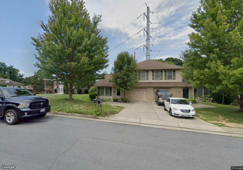 1097 Robinhood Ct, Harrisonburg, VA 22801 - photo 1