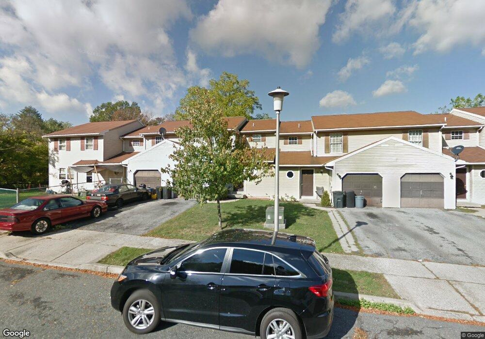 894 Maryland Ct, Whitehall, PA 18052 - photo 1