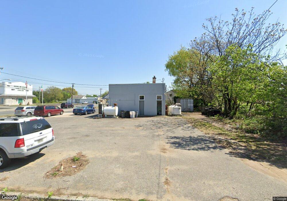 526 W Broad St, Paulsboro, NJ 08066 - photo 1