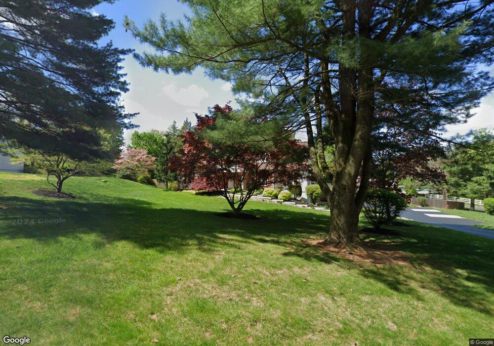 8 Saint Johns Dr, Glen Mills, PA 19342 - photo 1