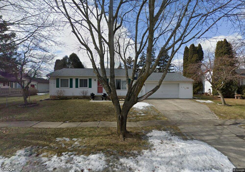 828 Hemlock Dr, Davison, MI 48423 - photo 1