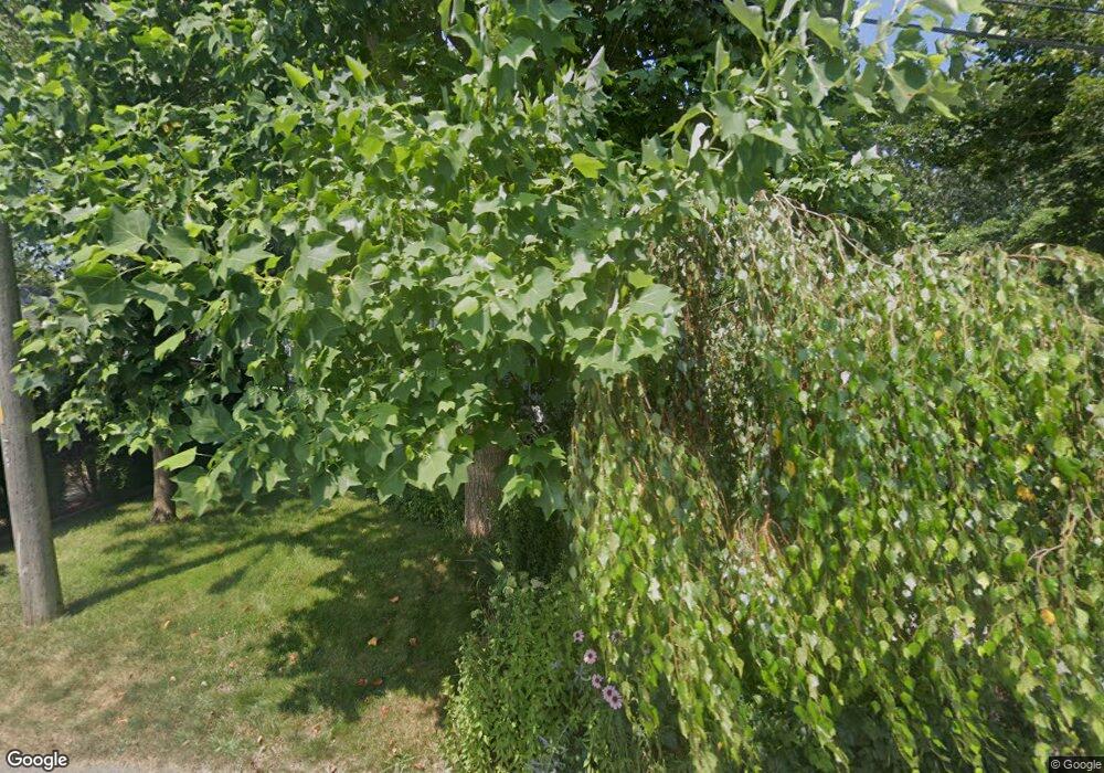 17 Grove St, Fairhaven, MA 02719 - photo 1