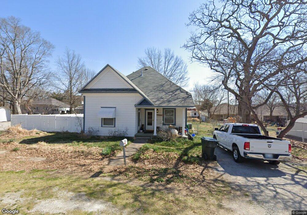 218 N Mccloud Ave, Claremore, OK 74017 - photo 1