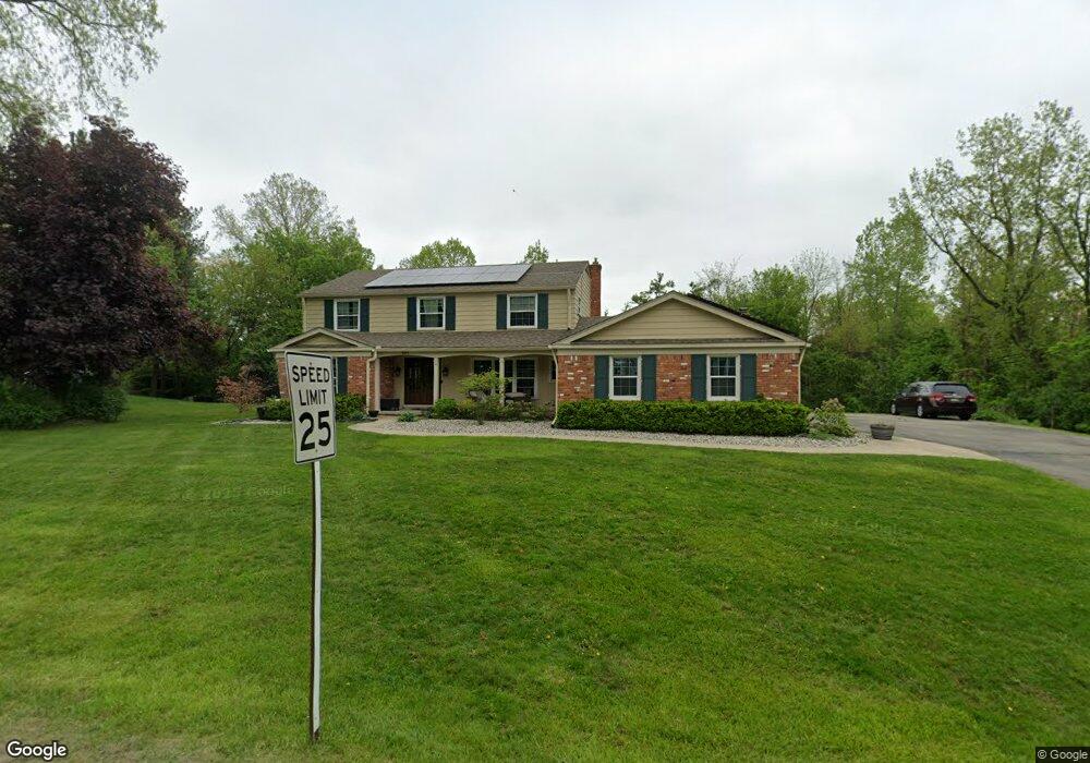 499 Dunston Rd, Bloomfield Hills, MI 48304 - photo 1