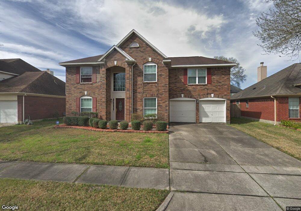 4818 Widerop Ln, Friendswood, TX 77546 - photo 1