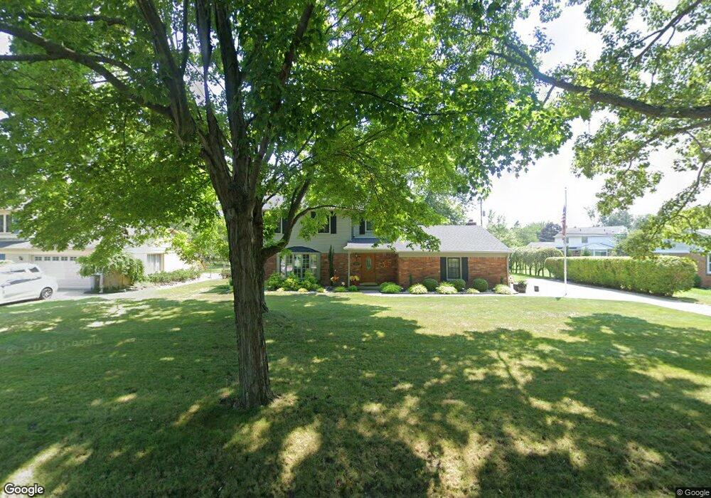 7927 Ferry Rd, Grosse Ile, MI 48138 - photo 1