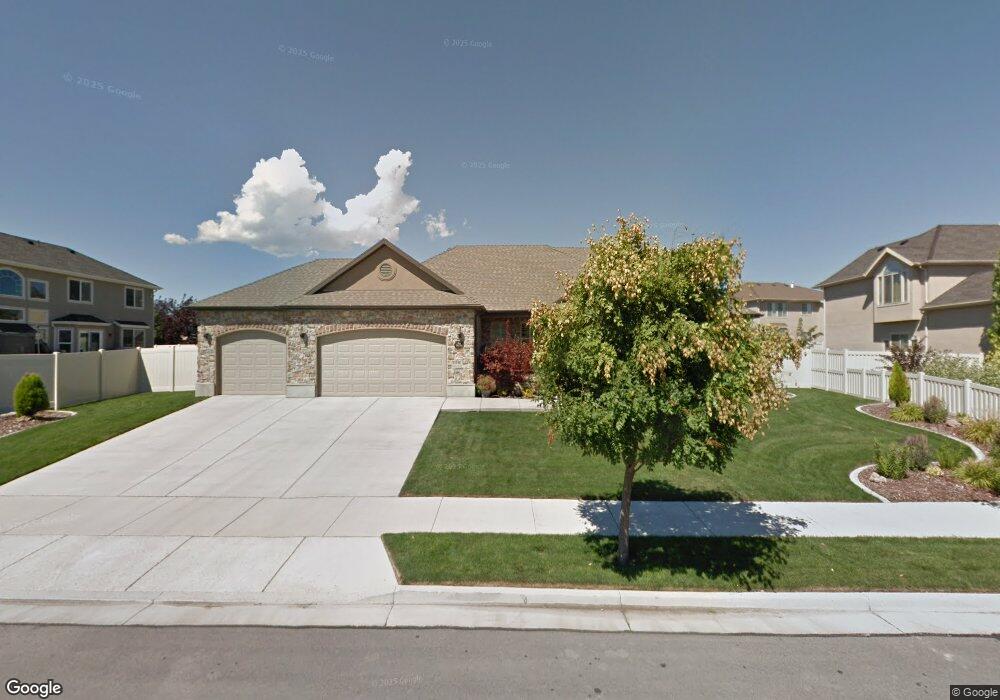 11098 S Snow Peak Ln, South Jordan, UT 84095 - photo 1