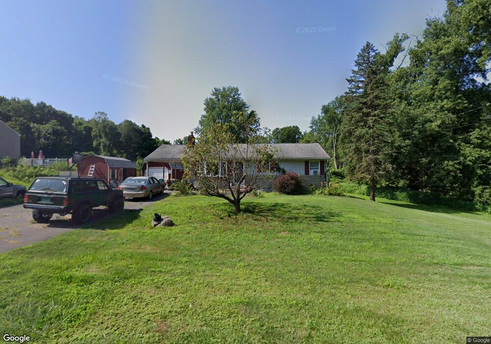 39 Parsons Rd, Enfield, CT 06082 - photo 1