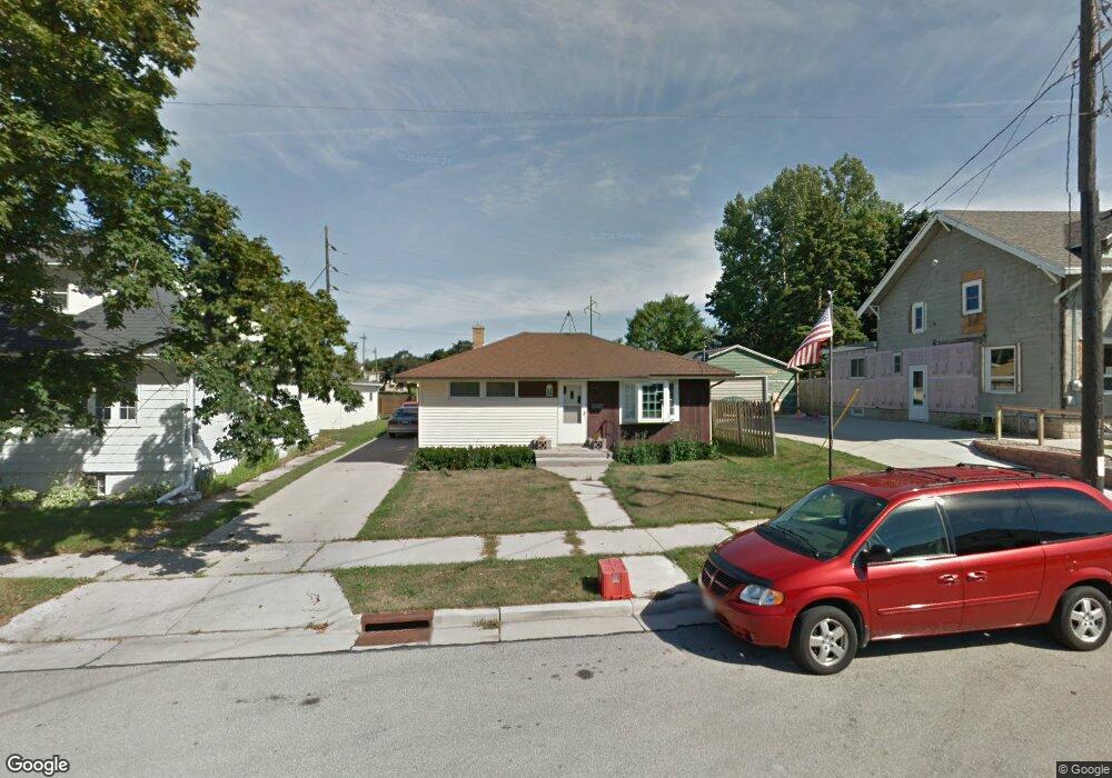 2200 Rankin St, Manitowoc, WI 54220 - photo 1