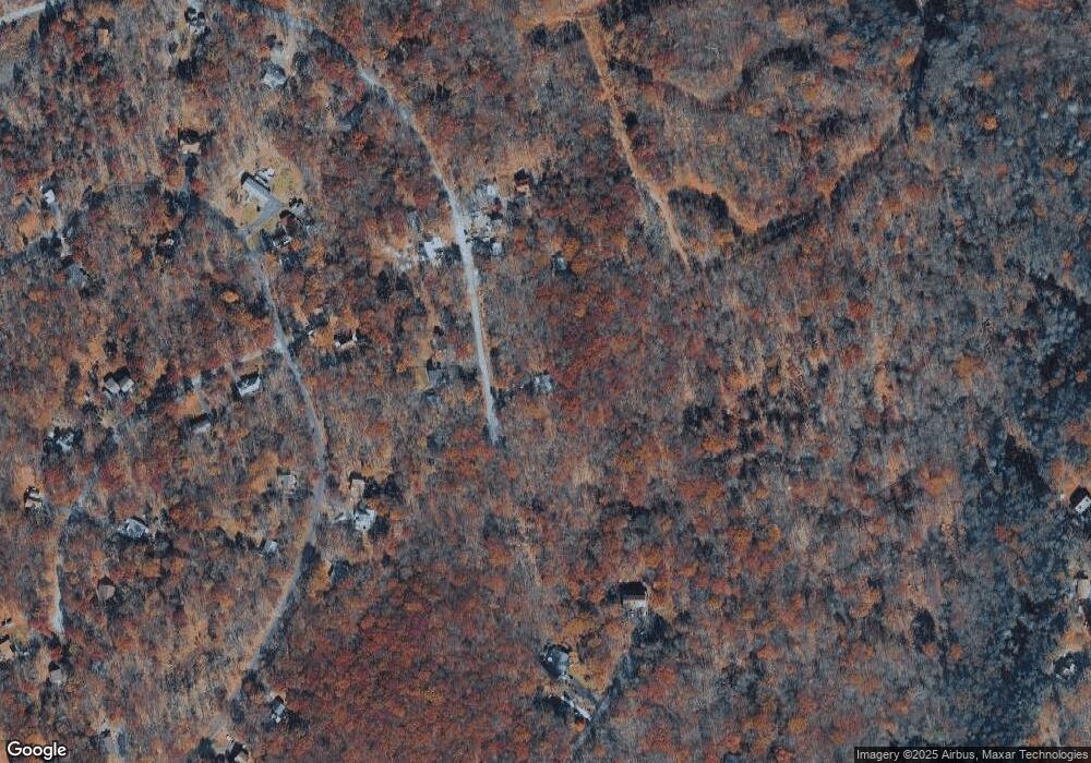 213 Mockingbird Ct, Bushkill, PA 18324 - photo 1