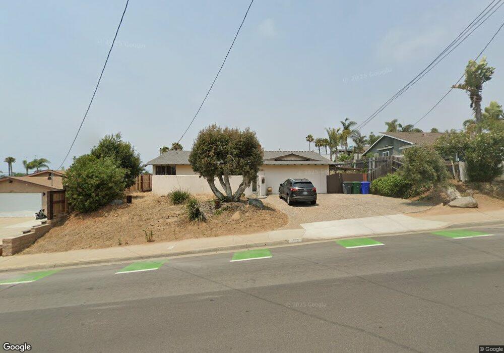 1130 Tamarack Ave, Carlsbad, CA 92008 - photo 1