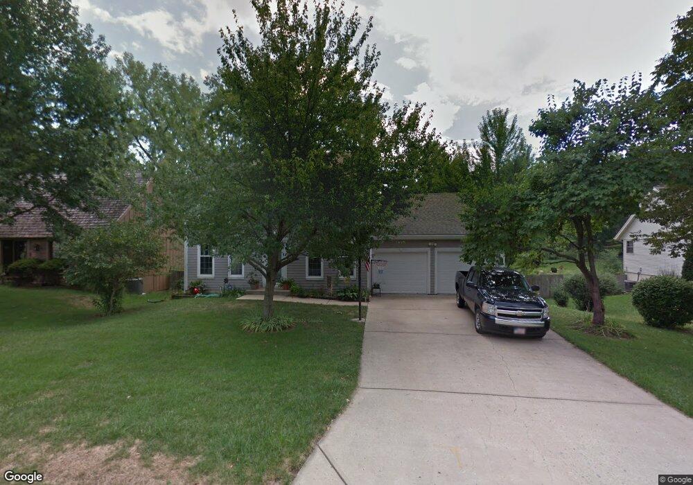 10609 W 50th St, Shawnee, KS 66203 - photo 1