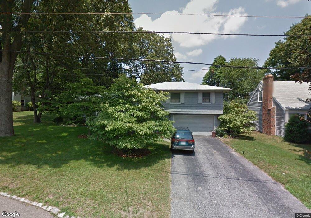 128 Sagamore Rd, Cranston, RI 02920 - photo 1