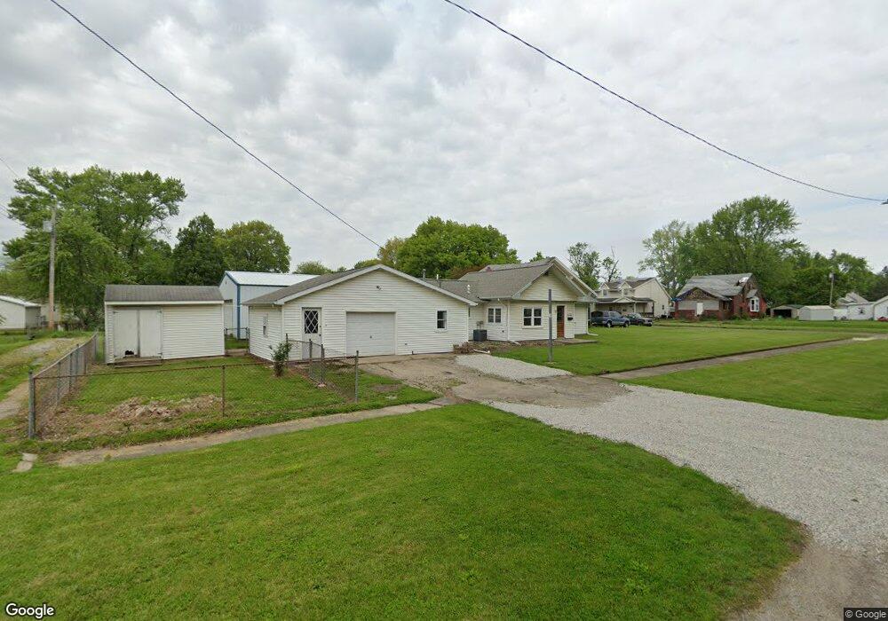 2901 Champaign Ave, Mattoon, IL 61938 - photo 1