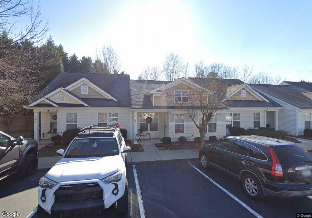 1506 Harpers Inlet Dr, Clover, SC 29710 - photo 1