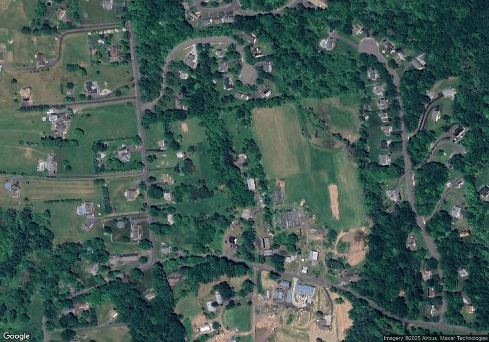 340 Chamberlain Rd, Middletown, CT 06457 - photo 1