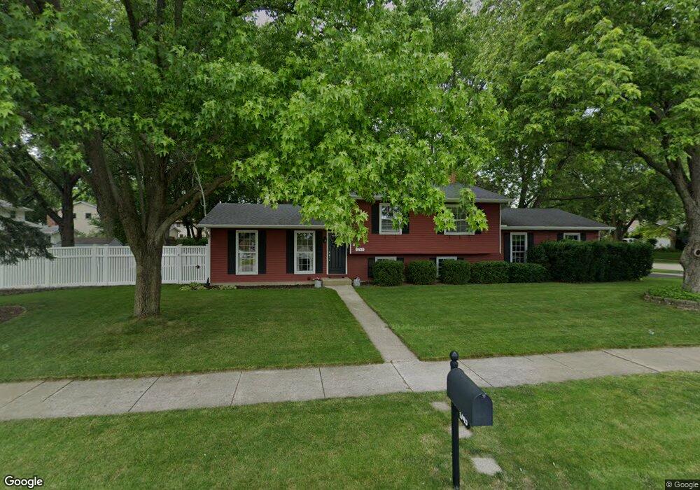 1745 Killdeer Dr, Naperville, IL 60565 - photo 1