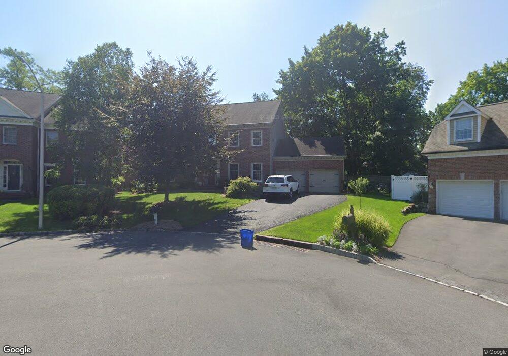 10 Alex Ct, Wyckoff, NJ 07481 - photo 1