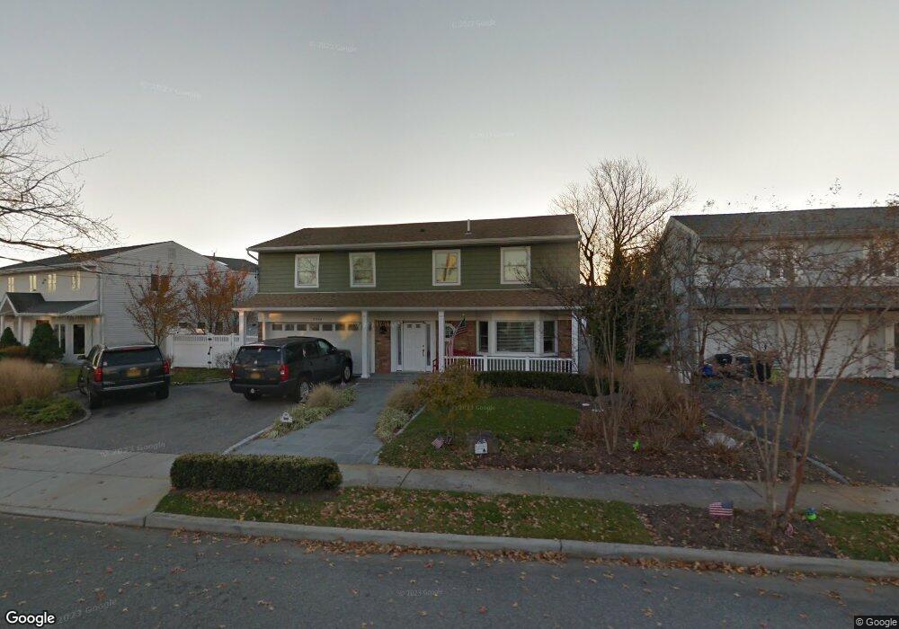 3930 Greentree Dr, Oceanside, NY 11572 - photo 1