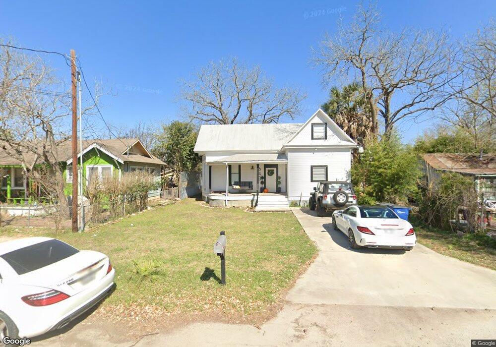 643 E Camp St, New Braunfels, TX 78130 - photo 1