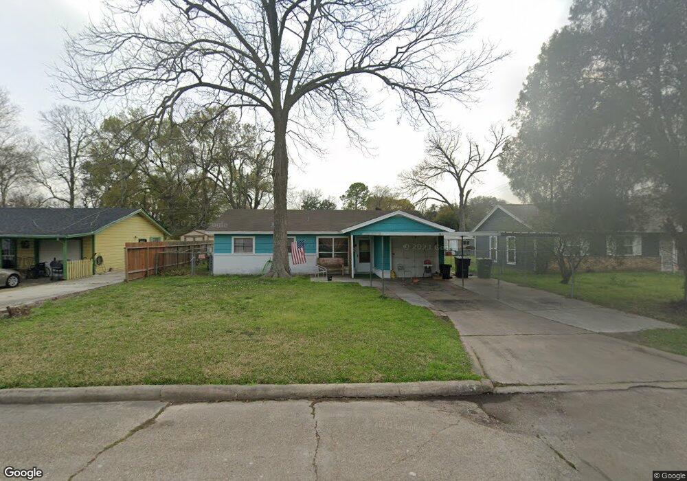555 W Obion Rd, Houston, TX 77091 - photo 1