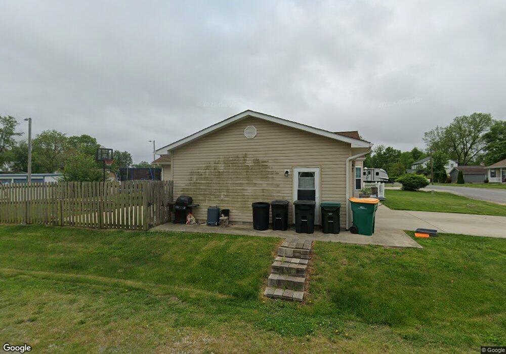 210 N Walnut St, Freeburg, IL 62243 - photo 1