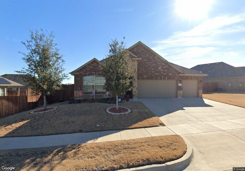 1610 Omaha Dr, Granbury, TX 76049 - photo 1