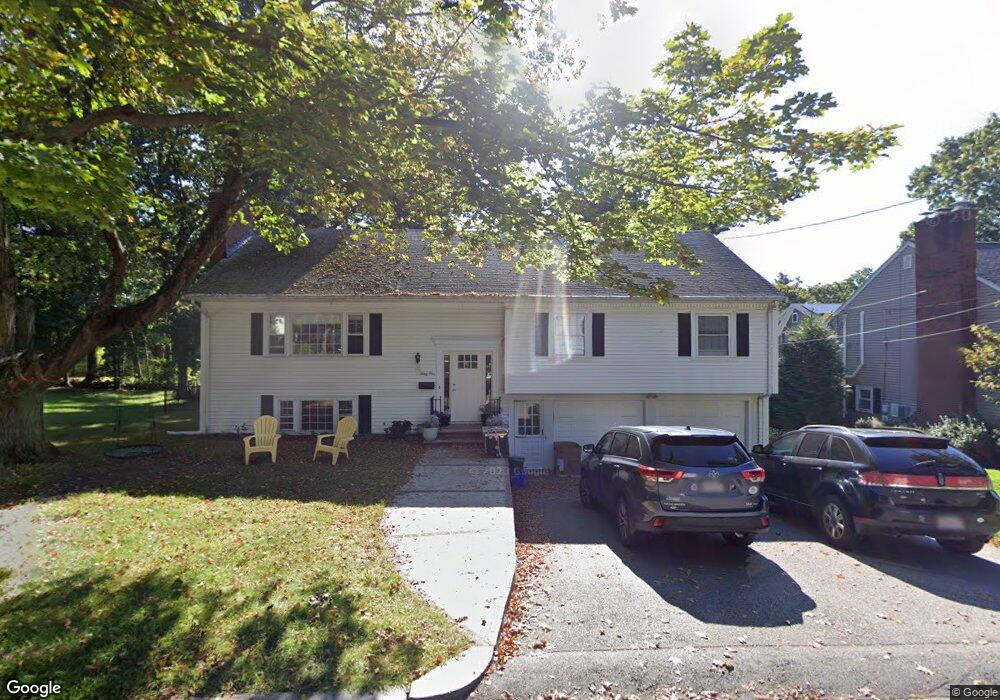 31 Tomahawk Rd, Arlington, MA 02474 - photo 1