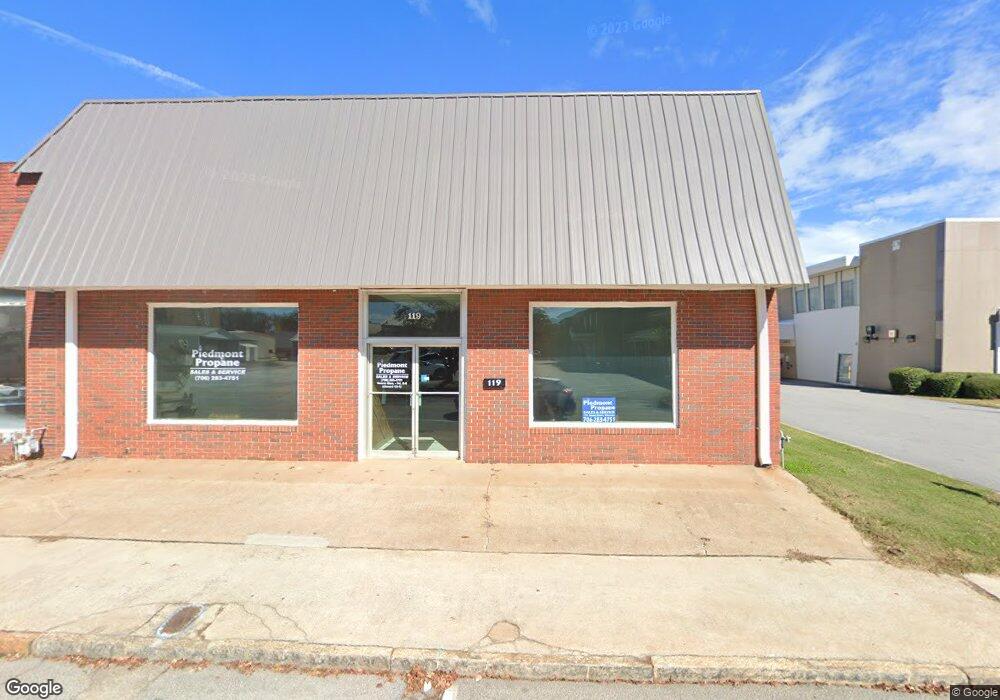 119 Heard St, Elberton, GA 30635 - photo 1